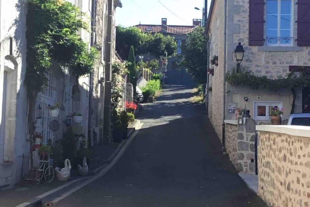 Villa Breesfalt Gite Accomodation Maisonnais-Sur-Tardoire Exterior foto