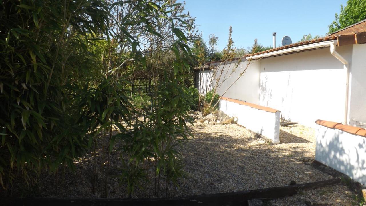 Villa Breesfalt Gite Accomodation Maisonnais-Sur-Tardoire Exterior foto